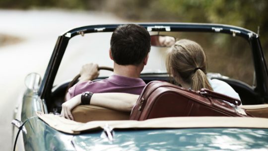 Sexo en el coche, las mejores posturas